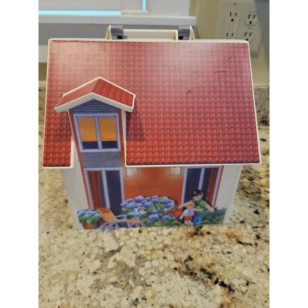 Playmobil Dollhouse 2005 Folding w/People And Accessories Not Complete